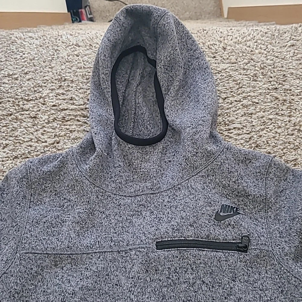 Nike Heather Gray Pullover Hoodie